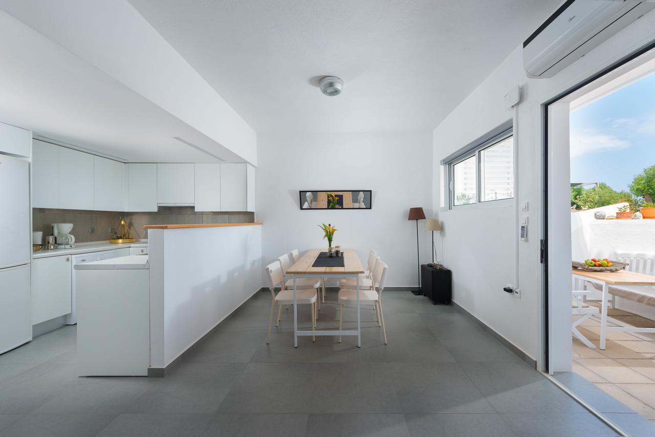 Vamare Beachfront House 根纳迪 外观 照片